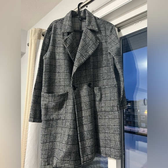 NWOT Shein gray black plaid coat, Size Extra small, jacket, women, pocket - Picture 2 of 5